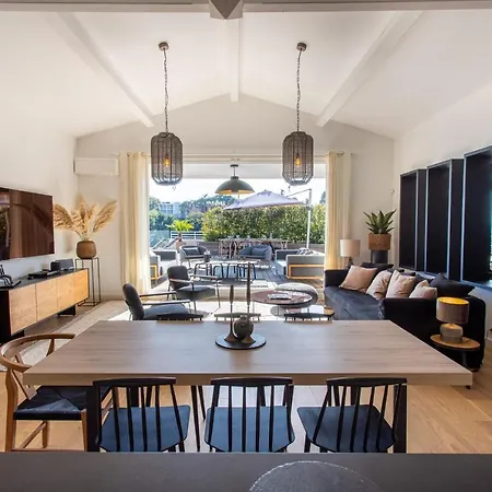 Hibiscus Penthouse
